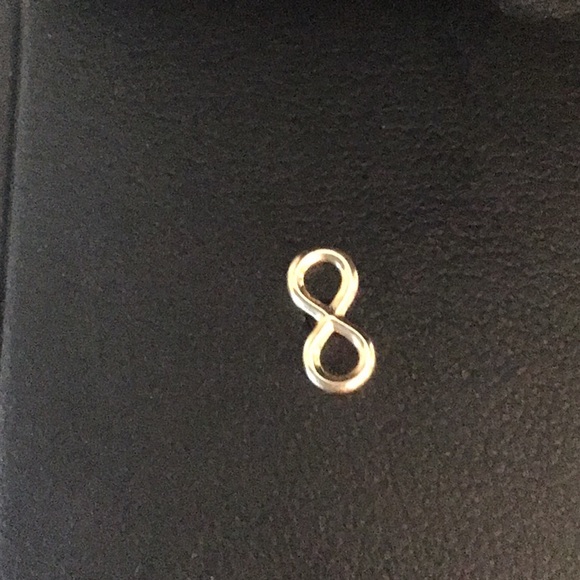 14K Gold Dainty Infinity Earrings NWOT - Picture 2 of 4